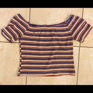 Valija Gitana, Off the shoulder, Top